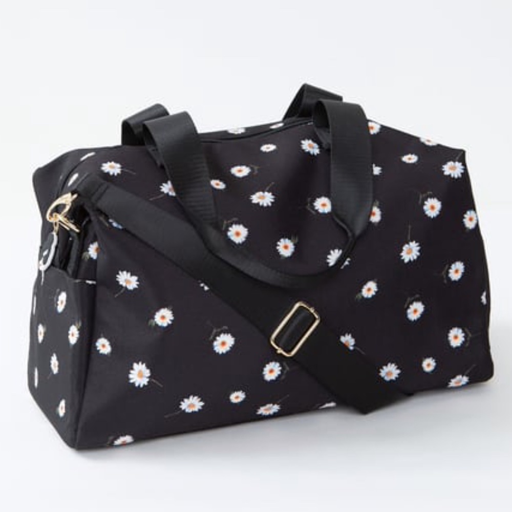 NWT Alice + Olivia Daisy Print Duffel Bag